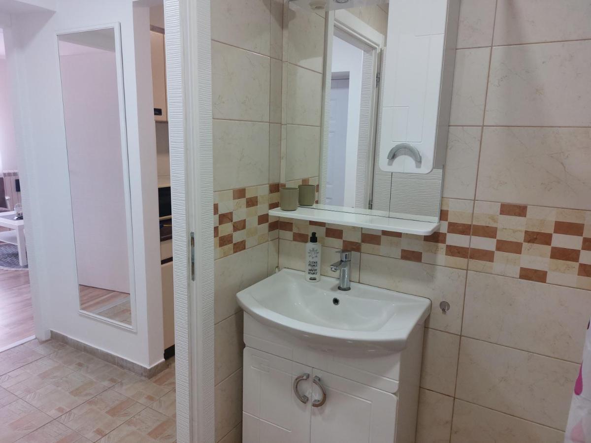 Apartman Centar Sremska Mitrovica Exterior photo