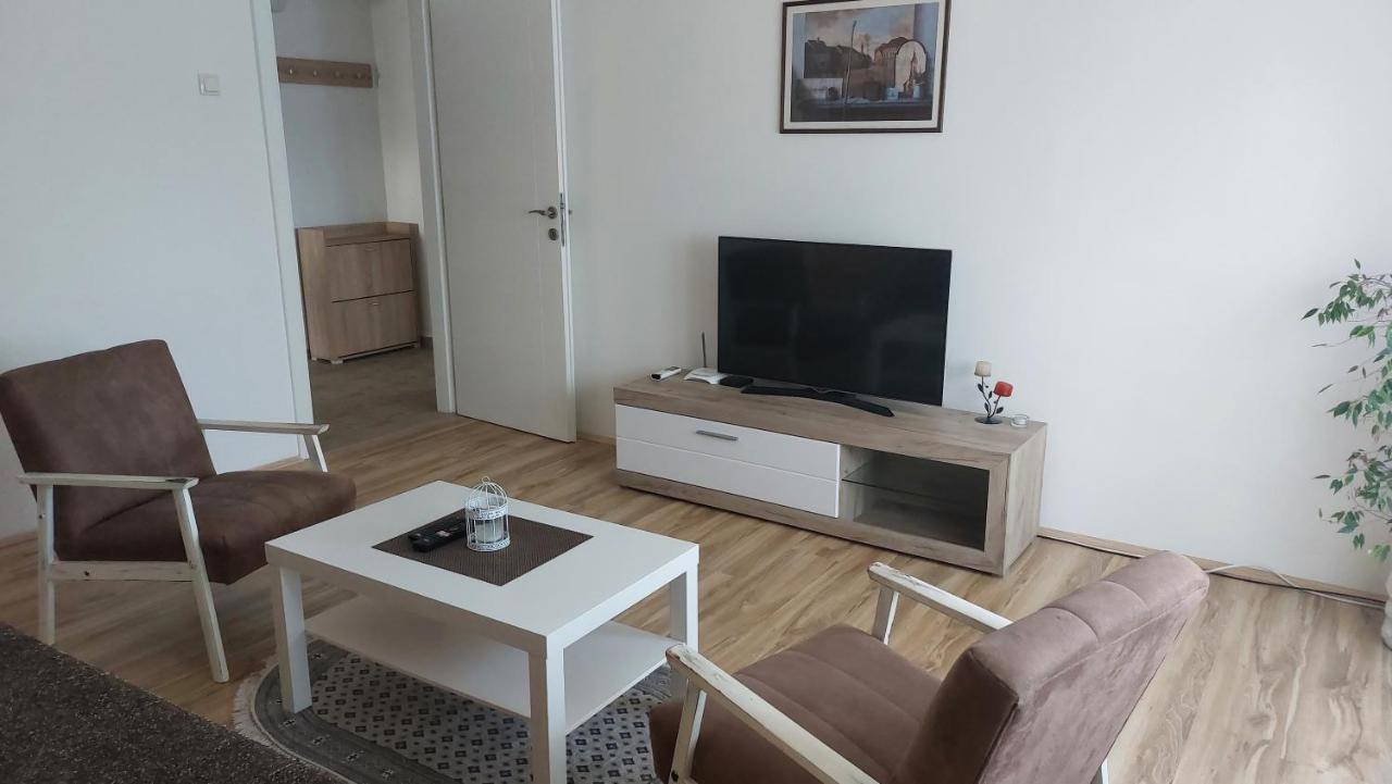 Apartman Centar Sremska Mitrovica Exterior photo